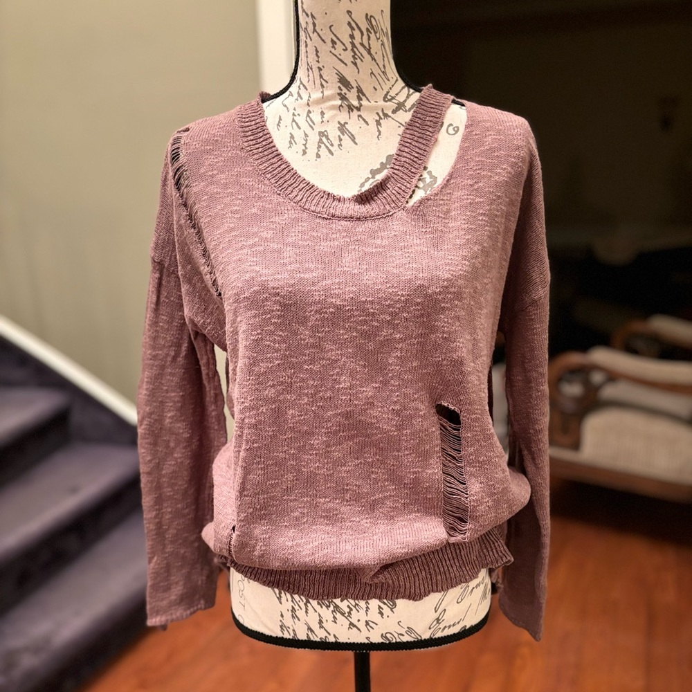 Women’s EUC Signature Eight Brand-Brown destroyed sweater, size medium